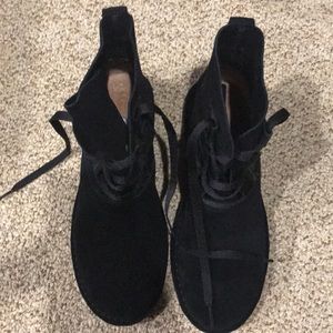 Black Ugg Elvi Boots